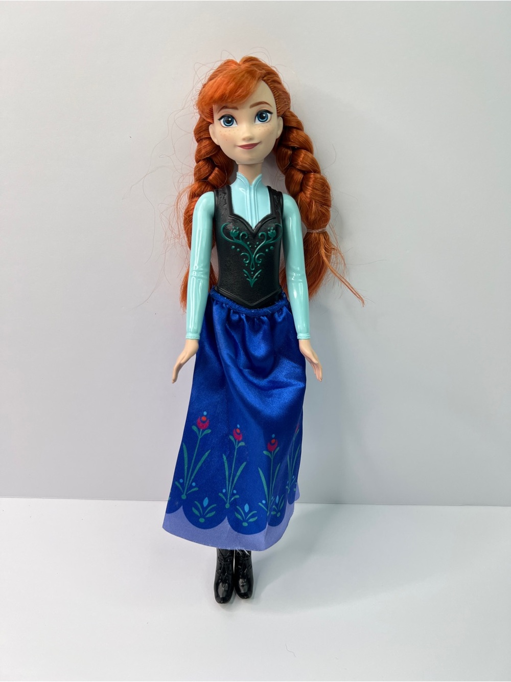 Mattel Disney 2022 12” Princess Anna w/Black Boots & Floral Skirt Red Hair Good